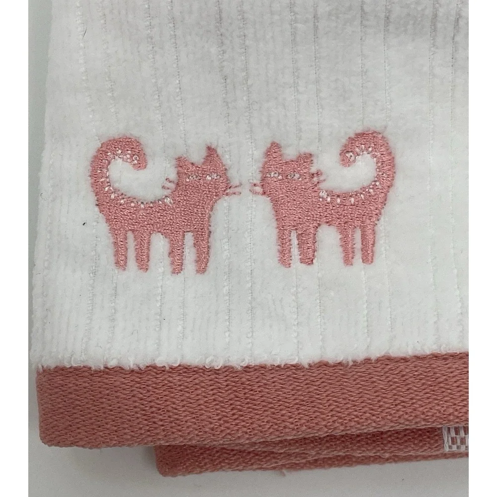 Envogue White Set of 2 Velour Tip Towels Embroidered Pink Coral Cats Kitties NWT